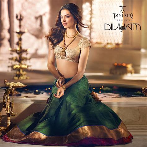 50 deepika padukone images which shows how beutifull and bolt deepika padukone sexy and hot iamge