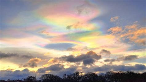 rare rainbow cloud spotted  uk skies bbc weather