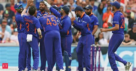byju jersey sponsor byjus allegedly owes rs  crore  bcci
