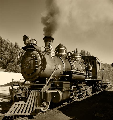 penting  vintage steam train
