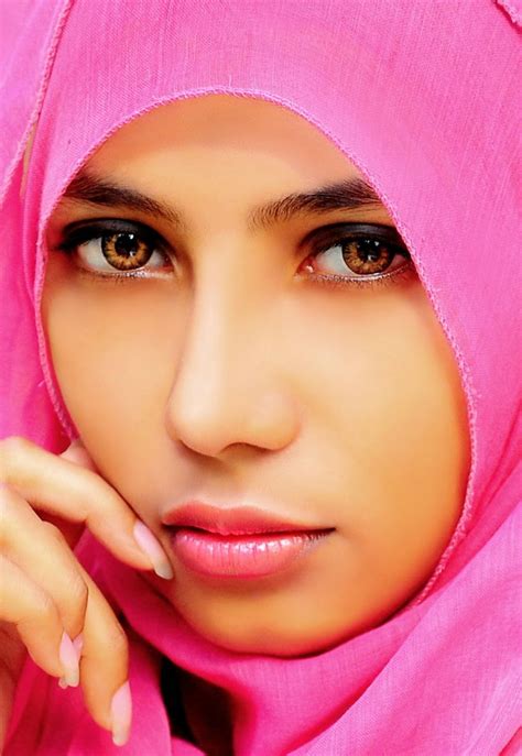 koleksi foto wanita cantik dengan jilbab artikel ilmiah