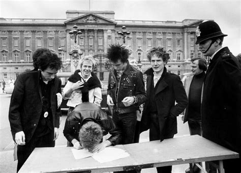 malcolm mclaren dies at 64 punk rock s godfather managed the sex