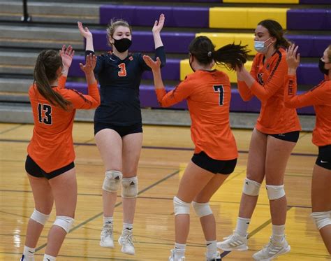 girls volleyball buffalo grove still in msl east hunt after downing