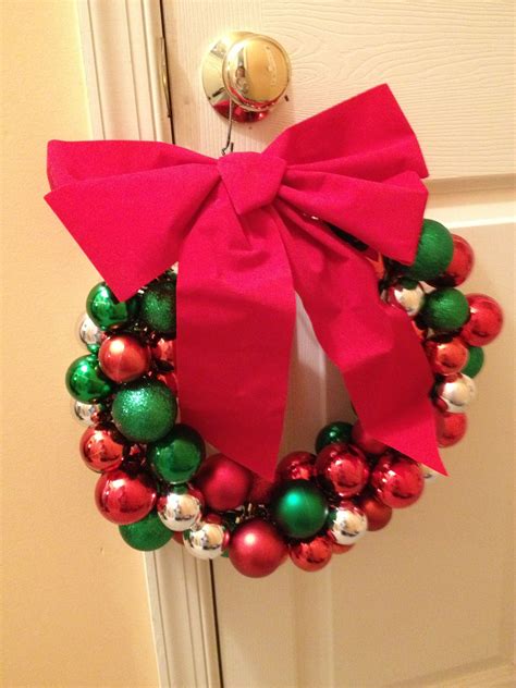 easy to make christmas wreath christmas wreaths ornament wreath