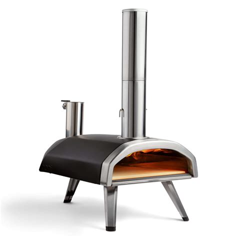 ooni fyra wood fired outdoor pizza oven friendly firesfriendly fires
