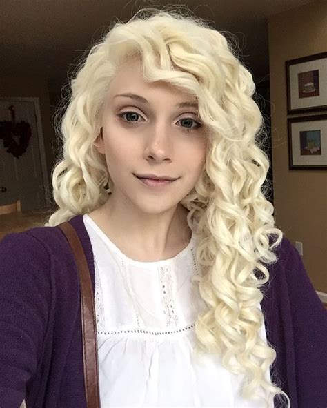 24 Pale Golden Blonde Curly Wig Long Synthetic Wigs Edw293