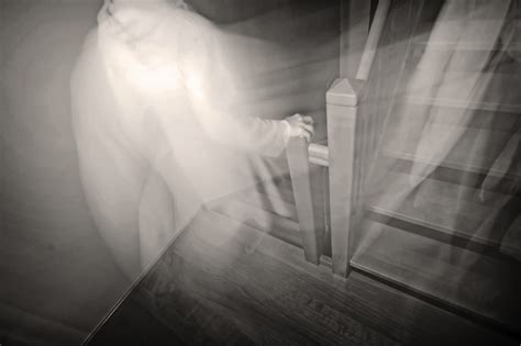 top   famous ghosts  science