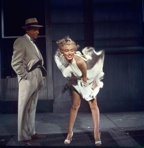 story  marilyn monroe iconic  flying skirt