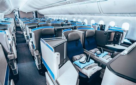 United Is The First U S Airline To Get The Massive New 787 10