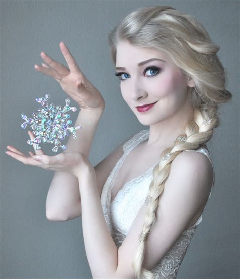 elsa frozen by jiyu kaze this is an awesome cosplay description