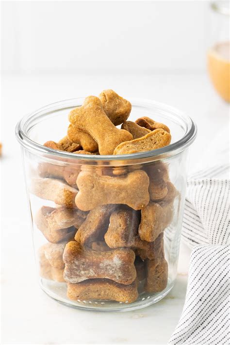 calorie homemade dog treats   include  oil parsley  mineral nut mix