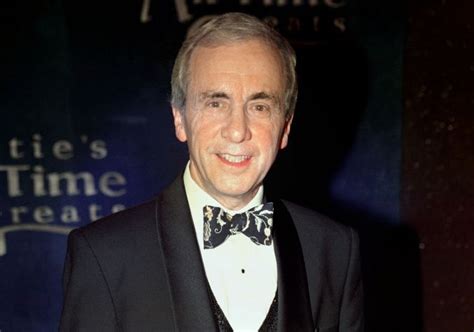 fawlty towers star andrew sachs dies aged 86 jewish news