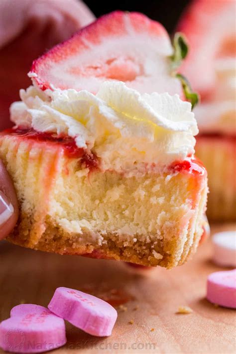 mini strawberry cheesecakes recipe natashaskitchencom