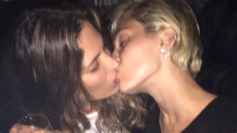 kim kardashian lesbian kiss lesbian photo xxx