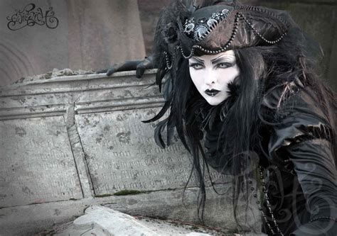 dunkelheit goth pirate woman gothic beauty