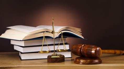 top universities  study law   uk updated