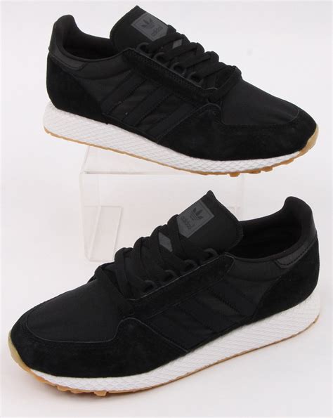 adidas forest grove trainers blackblack runners  casual classics