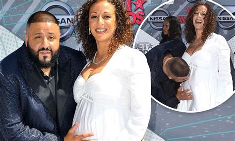 Bet Awards 2016 Sees Dj Khaled Plant Kiss On Pregnant