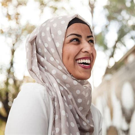 Arabisches Mädchen Auf Hijab – Telegraph