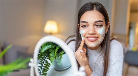 Quarantine Beauty Tips Keep Your Skin Glowing With These Homemade Face