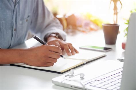 top  criteria  choose  professional writing service neoadviser
