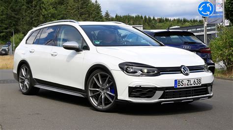 volkswagen golf  estate spied evo