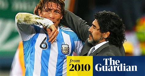 world cup 2010 diego maradona should continue says gabriel heinze