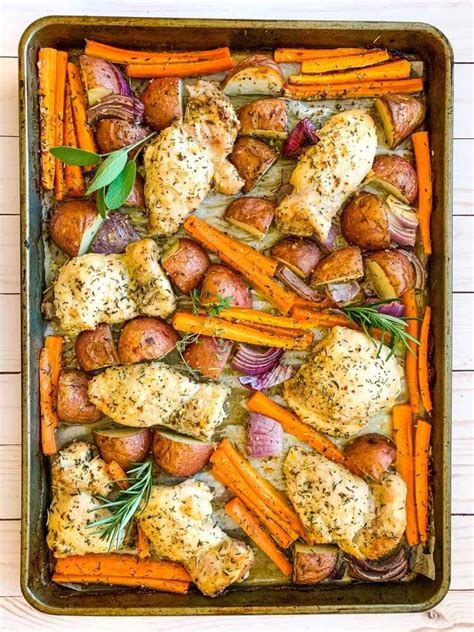 quick  easy sheet pan chicken thighs  veggies dinners