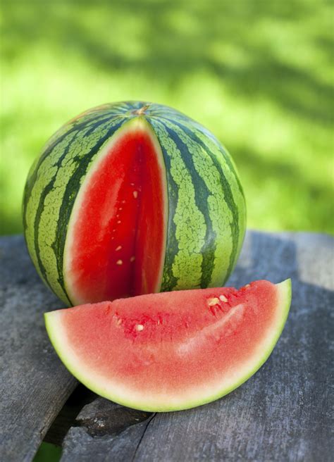 tutorial hoe snijd je een watermeloen  perfecte stukken culy