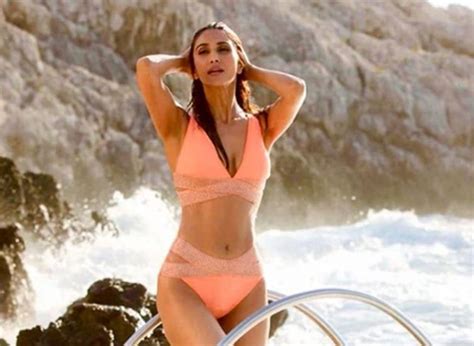 Vaani Kapoor Is Setting The Internet On Fire With Her Latest Bikini