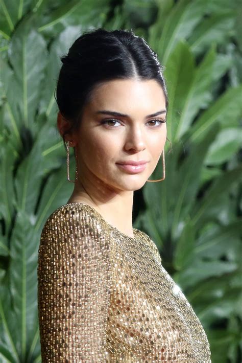 watch out kim and kylie kendall jenner files trademark for