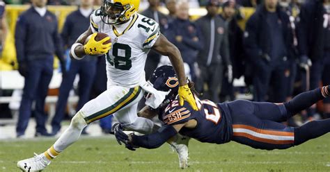 Images Chicago Bears Fall To Green Bay Packers In