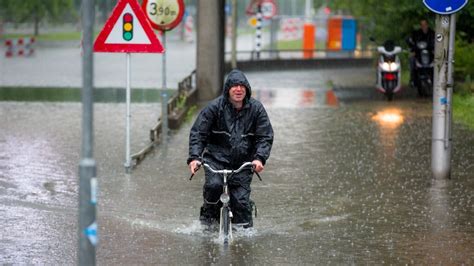 nederland niet goed verzekerd tegen overstromingen bnr nieuwsradio