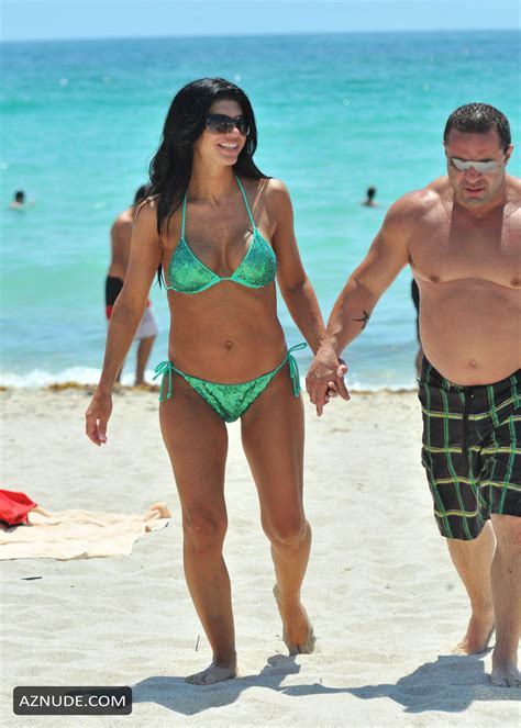 teresa giudice shows off her bikini body as she spends some time with