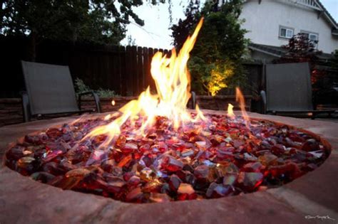 Decorative Fire Pit Glass Provides Attractiveness And