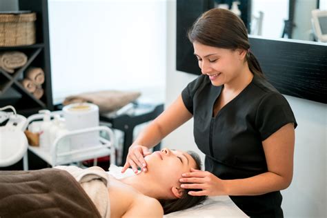 20 reasons you can t go wrong with a massage therapy career pacific
