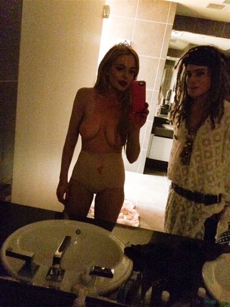 lindsay lohan nude and naked leaked photos and videos
