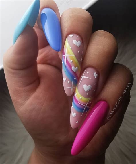 Pin By Macarena Magali On Diseños De Uñas In 2020 Rainbow Nails