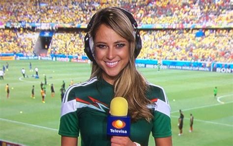 hottest female reporters  world cup peoples daily