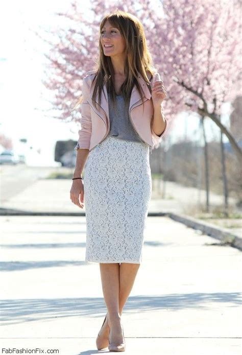 style watch how fashion bloggers wear the pencil skirt