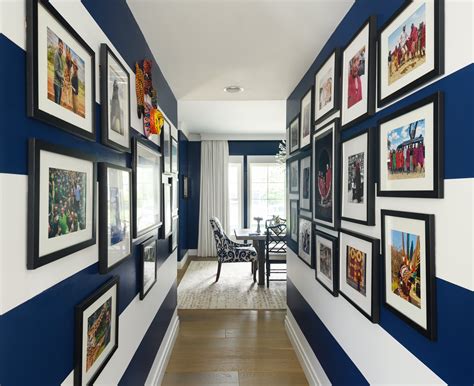 ways  create   cool gallery wall   home washingtonian
