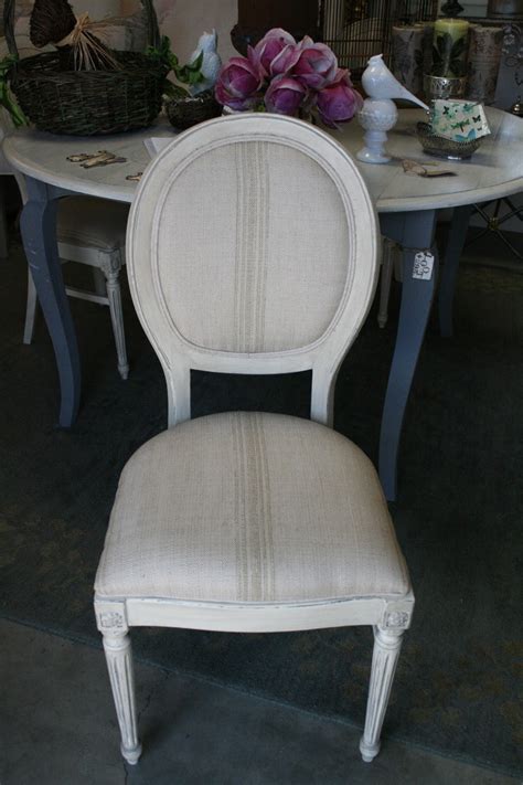 reloved rubbish   dining chairs