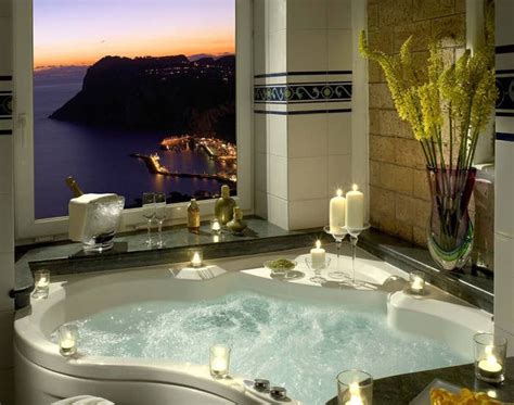 20 Dream Bathtubs From Hotels Around The World Big