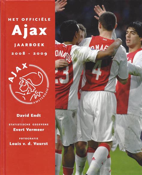 het officiele ajax jaarboek   voetbalboek