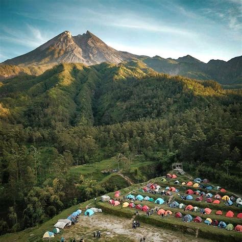 Pemandangan Gunung Merapi Homecare24