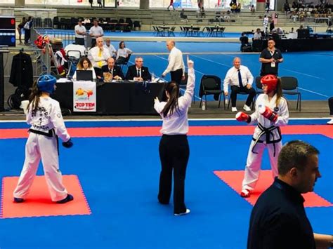 Foto V Polfinale Svetovnega Prvenstva V Taekwondoju Uvrščenih 7