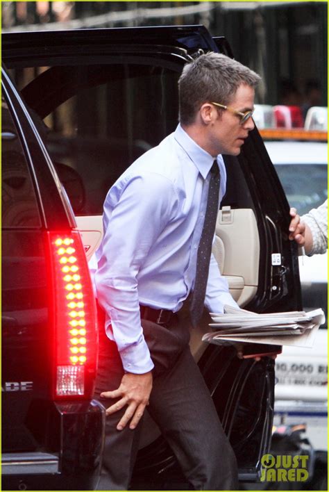 Full Sized Photo Of Chris Pine Suits Sweat For Jack Ryan Reboot 14