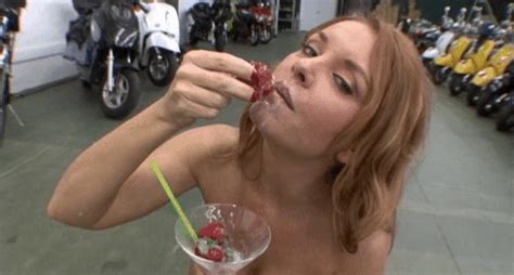 hot milf janet eat strawberries in sperm s 8 pics