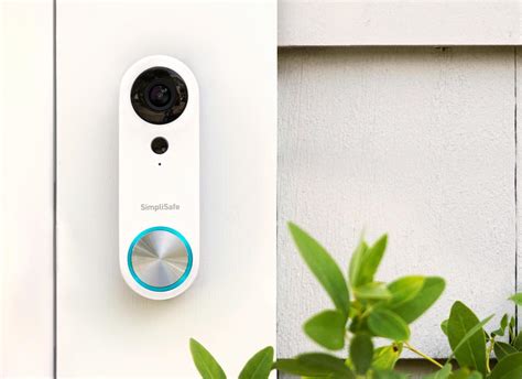 simplisafe video doorbell pro adds wide angle camera   front door slashgear