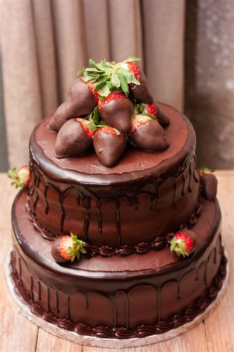 tier  chocolate wedding cake